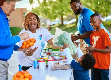 Food distribution center